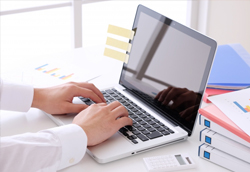 仕事風景イメージ